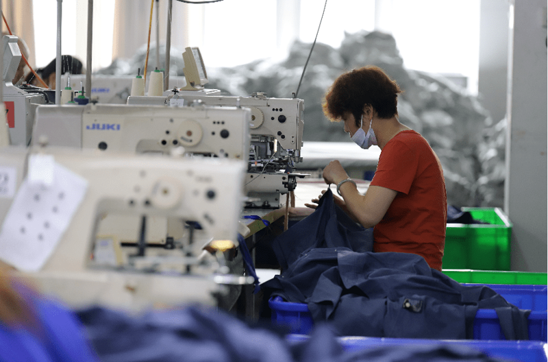 2023年女装外套行业动态分析